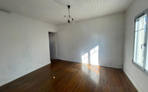 Maison à vendre    3 pièces • 50 m2 Saint-Sever