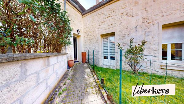 Maison familiale dans un corps de ferme T5 - Jardinet et Parking - Bernes-Sur-Oise