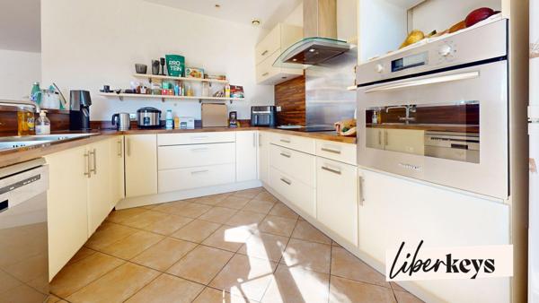 Maison familiale dans un corps de ferme T5 - Jardinet et Parking - Bernes-Sur-Oise