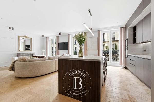 Paris 4ème, Appartement 2 Chambres -  69 m² à vendre
