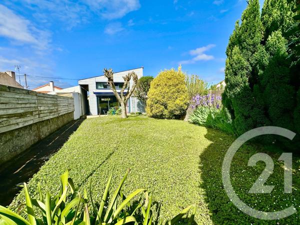 Maison à vendre  4 pièces - 40,52 m 2   PORNIC  - 44