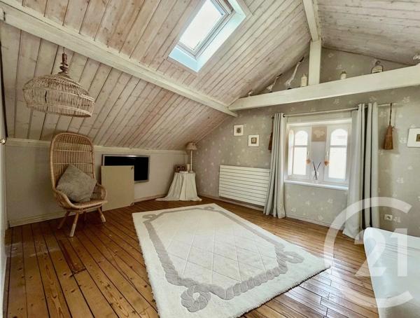 Maison à vendre  5 pièces - 129 m 2   LA ROCHE SUR YON  - 85