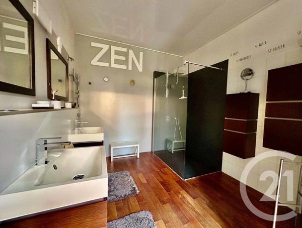 Maison à vendre  5 pièces - 129 m 2   LA ROCHE SUR YON  - 85
