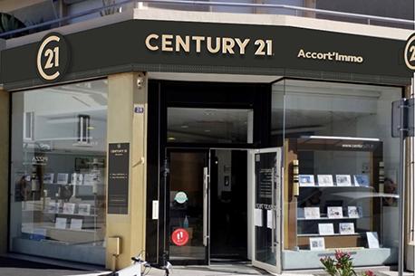 Maison à vendre  5 pièces - 129 m 2   LA ROCHE SUR YON  - 85
