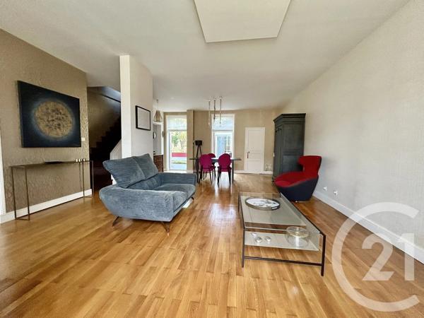 Maison à vendre  5 pièces - 129 m 2   LA ROCHE SUR YON  - 85