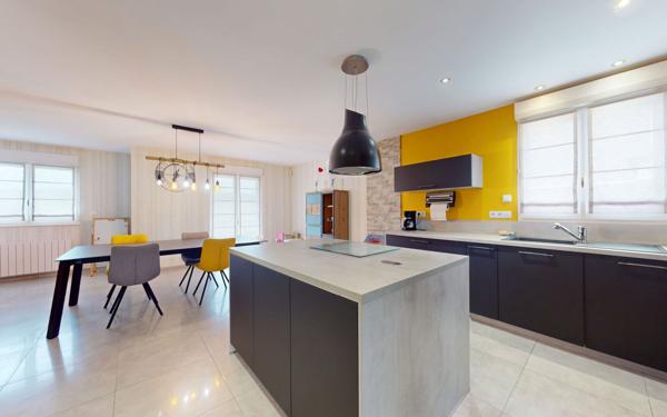 Maison à vendre    7 pièces •  Hettange-Grande