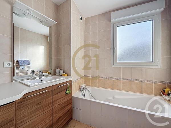 Appartement F3 à vendre  3 pièces - 80,23 m2 BRINDAS - 69