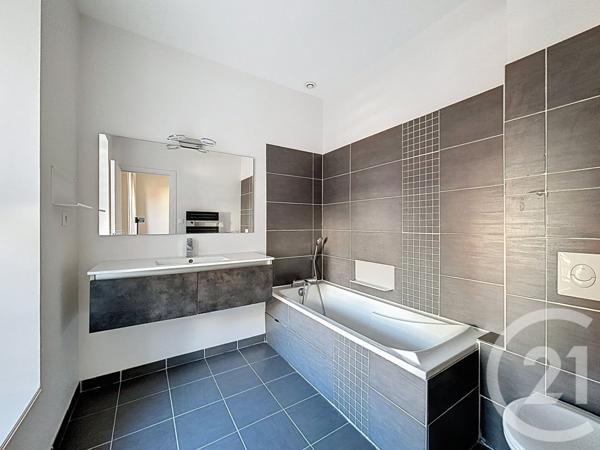 Appartement F5 à vendre  5 pièces - 123,60 m2 CLERMONT FERRAND - 63