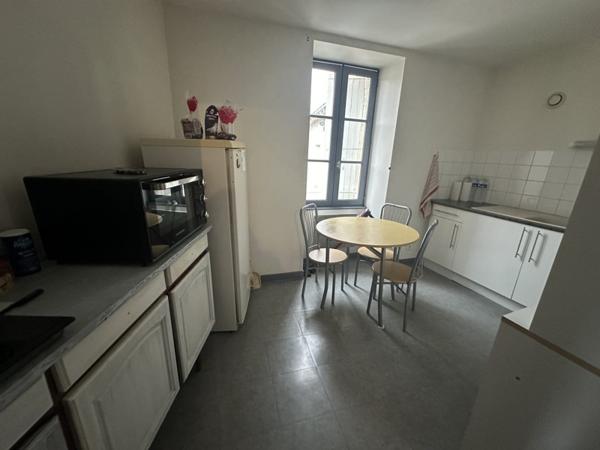 Immeuble à vendre 155 875 € Coulonges-sur-l'Autize 176 m² DPE E