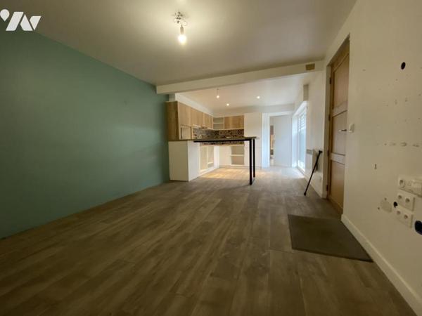 A VENDRE IMMEUBLE PROFESSIONNEL A ROUBAIX  rue Léon Marlot secteur Alfred Motte