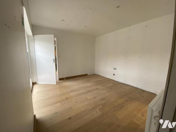 A VENDRE IMMEUBLE PROFESSIONNEL A ROUBAIX  rue Léon Marlot secteur Alfred Motte