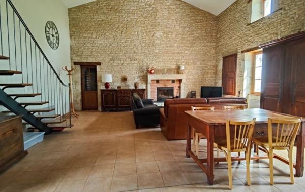 Vente Maison rénové(e) Civray   