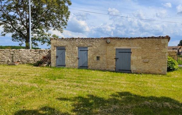 Vente Maison rénové(e) Civray   