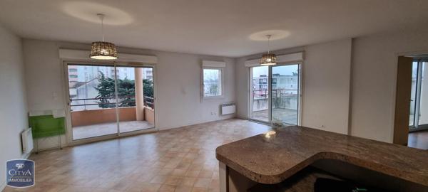 Appartement à louer 3 pièces 84.45m²
