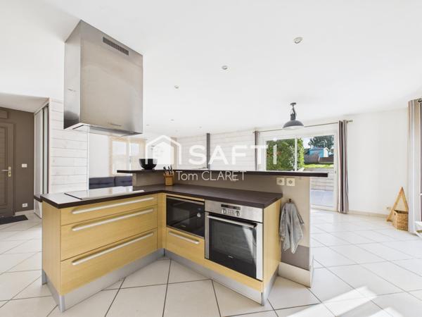 Superbe maison contemporaine 3 chambres et un bureau avec piscine