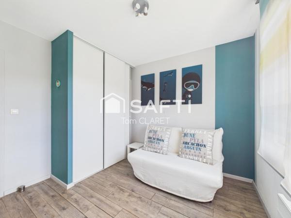 Superbe maison contemporaine 3 chambres et un bureau avec piscine