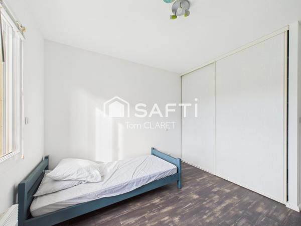 Superbe maison contemporaine 3 chambres et un bureau avec piscine