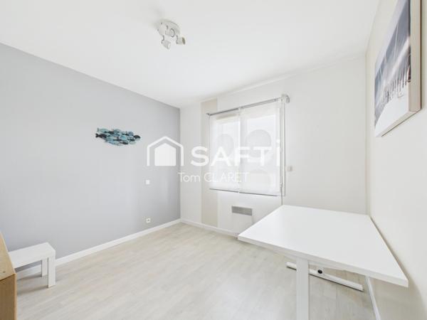 Superbe maison contemporaine 3 chambres et un bureau avec piscine