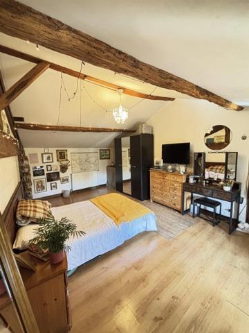 ✨ Maison d'exception 200m2+ gites 130 m2, installation equestre sur 5ha3 aux portes de Confolens (16) 695000€