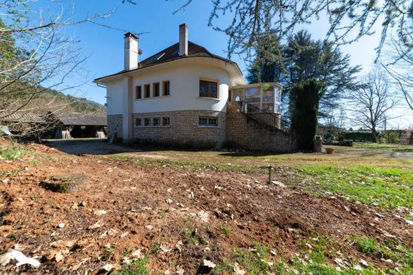 Maison à vendre |  Prayssac |  8 pièces | 194 m²