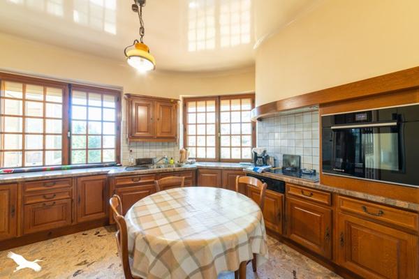 Maison à vendre |  Prayssac |  8 pièces | 194 m²