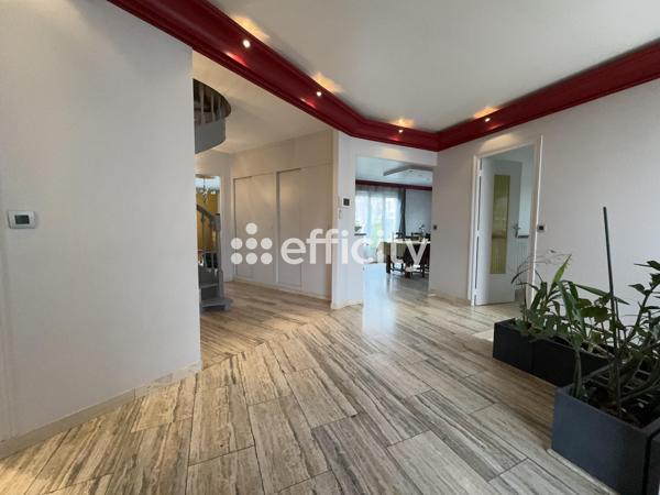 Maison 6 pièces - 157 m²