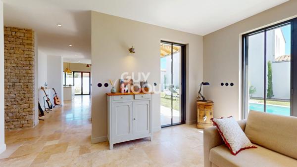 Bien rare à Sainte-Marie-de-Ré : élégance, modernité et proximité mer