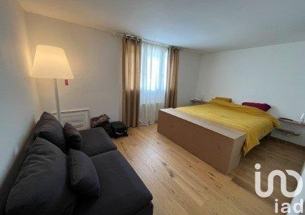 Maison 8 pièces de 200 m² à Chanteloup-les-Vignes (78570)