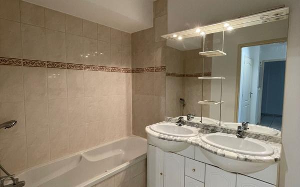 Appartement à louer    3 pièces •  Tours