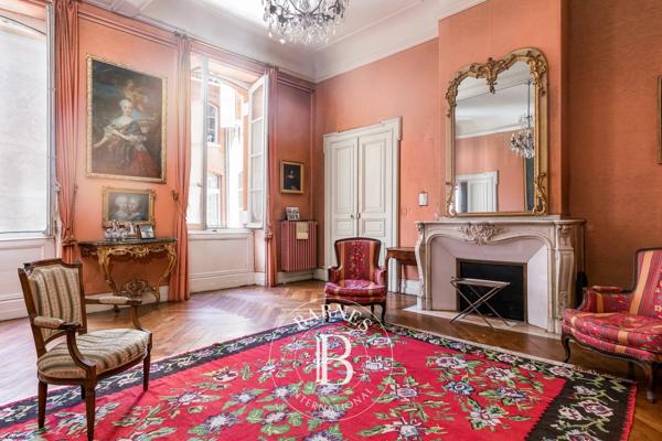 Toulouse, Appartement 4 Chambres -  261 m² à vendre