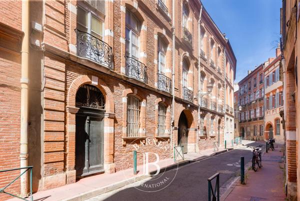 Toulouse, Appartement 4 Chambres -  261 m² à vendre