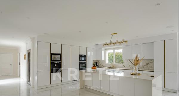 Demeure de Prestige avec Piscine et loft indépendant