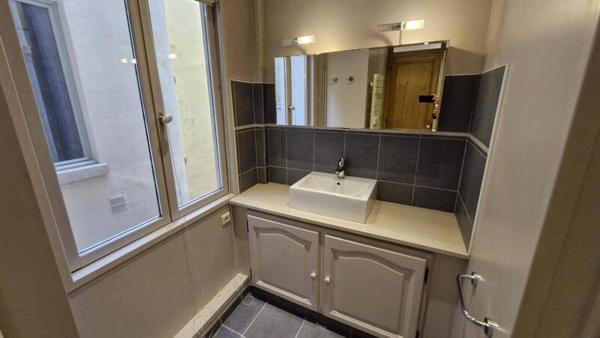 Appartement 2 pièces                                        - 69002 Lyon 2e  Arrondissement Réf : 4817