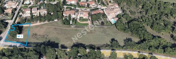 Terrain d'agrément à Saint Vallier De Thiey 1300 m2