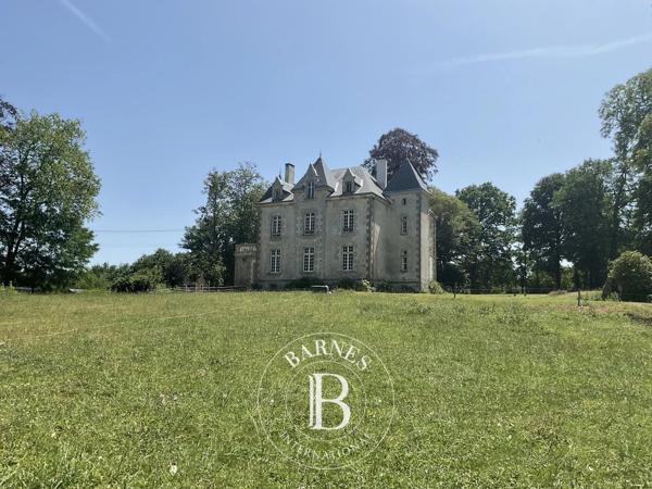 Pouzauges, Manoir 5 Chambres -  260 m² à vendre