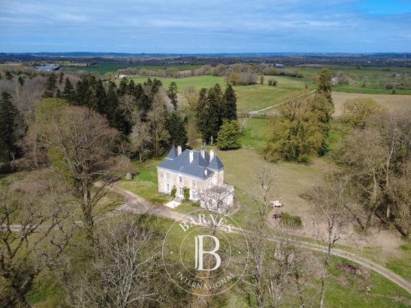 Pouzauges, Manoir 5 Chambres -  260 m² à vendre