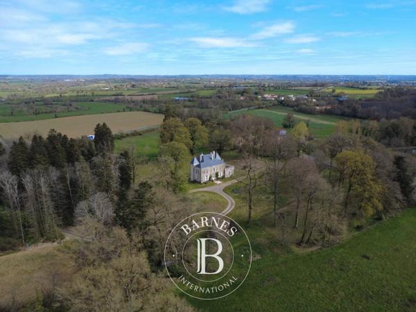 Pouzauges, Manoir 5 Chambres -  260 m² à vendre