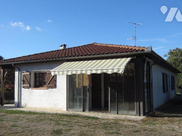 VILLA PLAIN PIED individuelle - GARAGE - jardin proche de toutes commodités