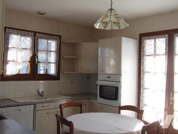 VILLA PLAIN PIED individuelle - GARAGE - jardin proche de toutes commodités