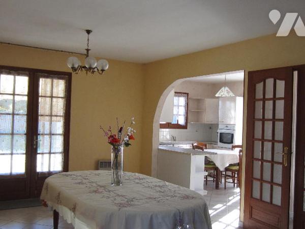 VILLA PLAIN PIED individuelle - GARAGE - jardin proche de toutes commodités