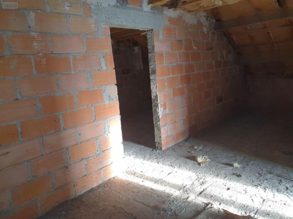 Maison à vendre à Château-Landon en Seine-et-Marne (77570), ref : 110   
Bruzelles