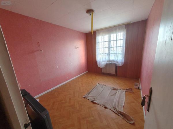 Maison à vendre à Château-Landon en Seine-et-Marne (77570), ref : 110   
Bruzelles