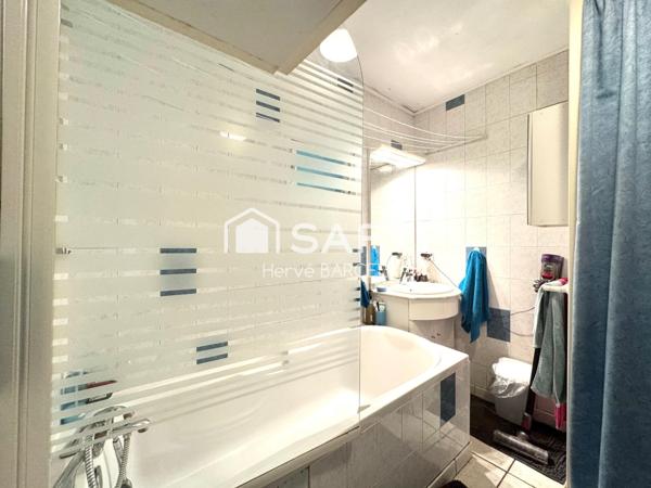 Bourgoin-Jallieu - Maison de ville à réinventer