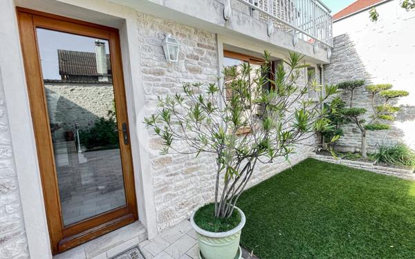 Maison à vendre    10 pièces •  Vernouillet