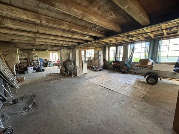 Vente                                                      Maison
                        
                     10 pièces                      187 m2                     à Schirmeck