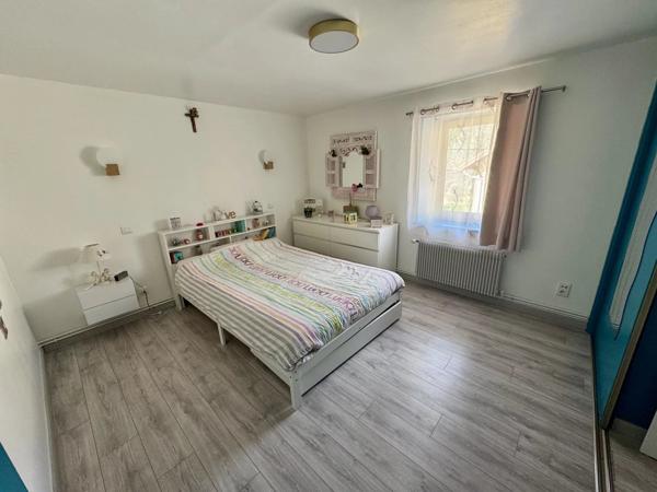 Vente                                                      Maison
                        
                     10 pièces                      187 m2                     à Schirmeck