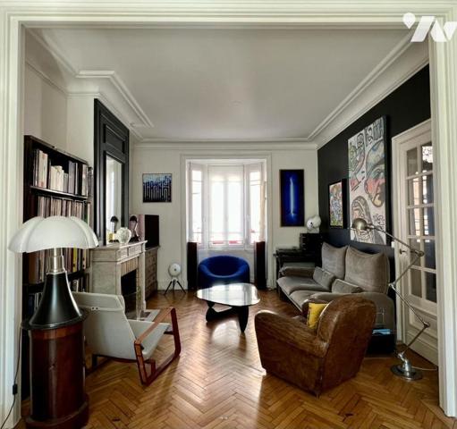  MAISON BEL ETAGE  DE CARACTERE SECTEUR BUISSON