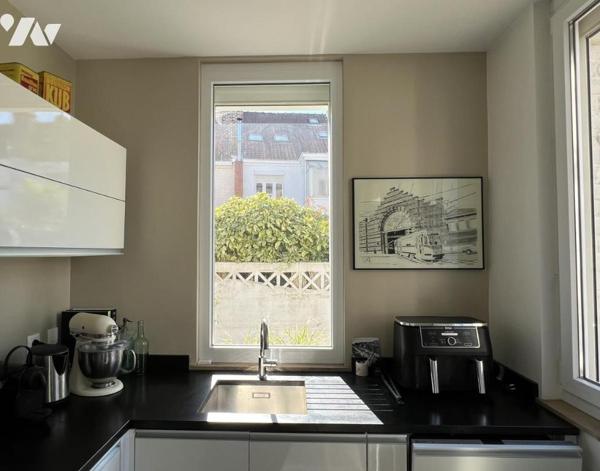  MAISON BEL ETAGE  DE CARACTERE SECTEUR BUISSON