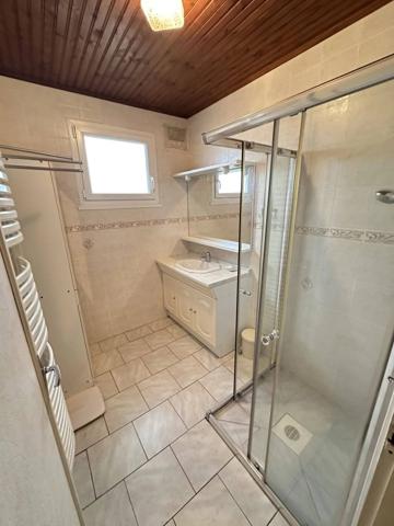 Pavillon sur sous-sol 6 pièces 103 m² quartier calme