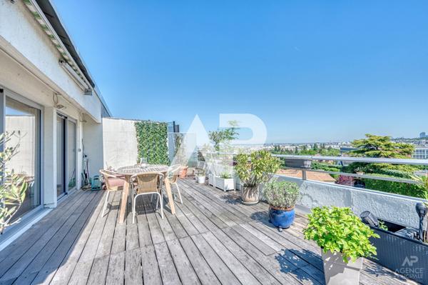 Appartement duplex Rueil Malmaison 6 pièce(s) 102.22 m2 660 000 € **  - Référence  19596